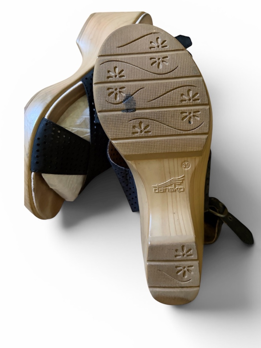 Dansko Black Perforated Crisscross Slingback Sandal size 8-8.5 - Picture 3 of 7